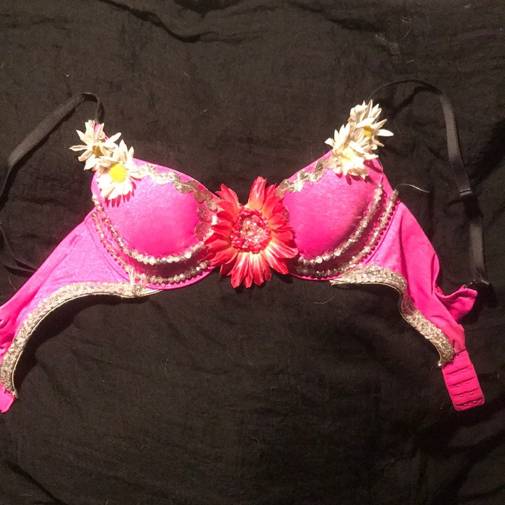 rave bra